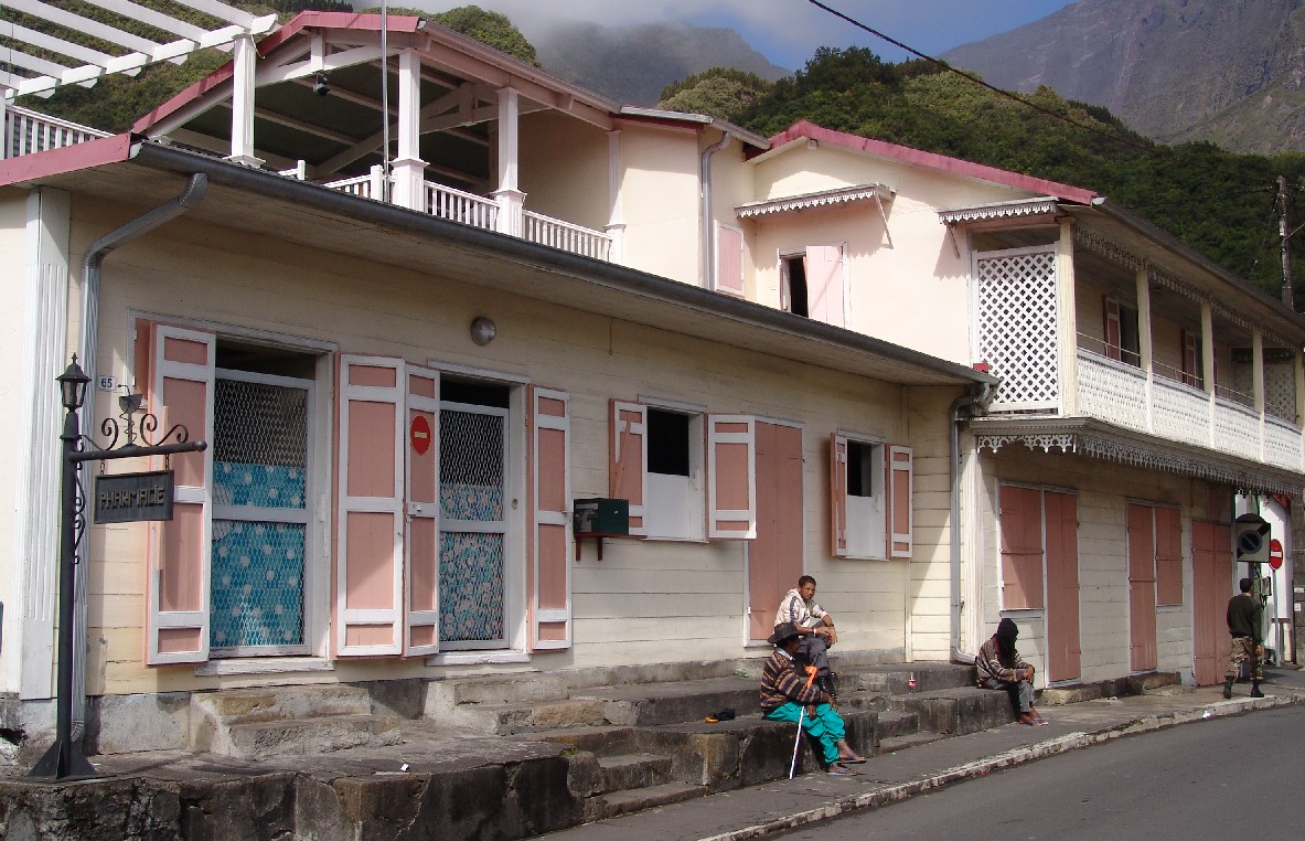 Maisons cr&eacute;oles