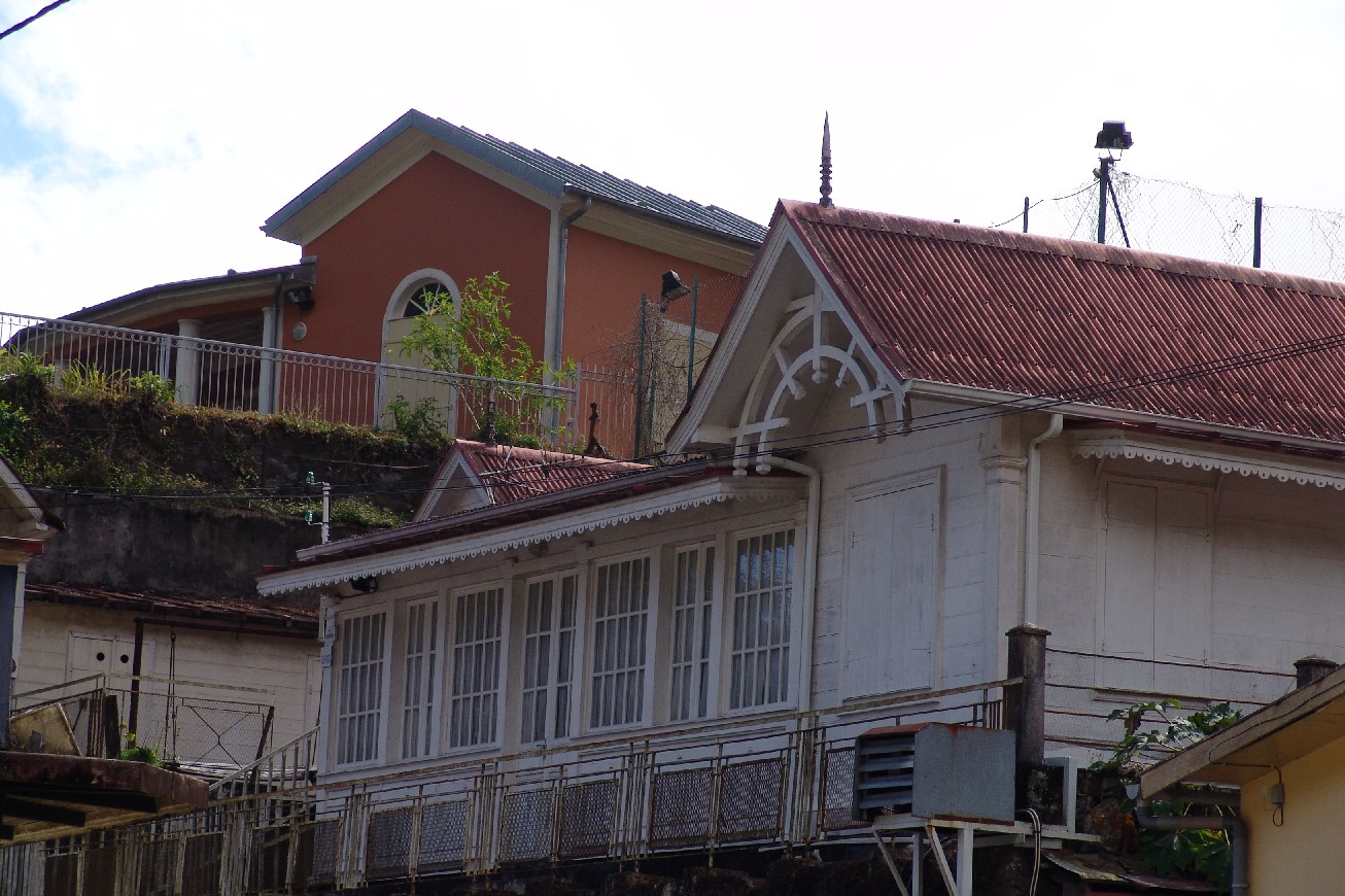 Maisons cr&eacute;oles