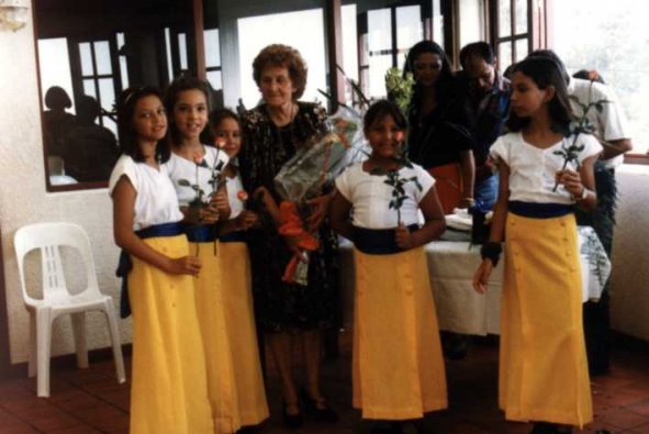 Retraite Paule Cadet 1.jpg (379951 octets)